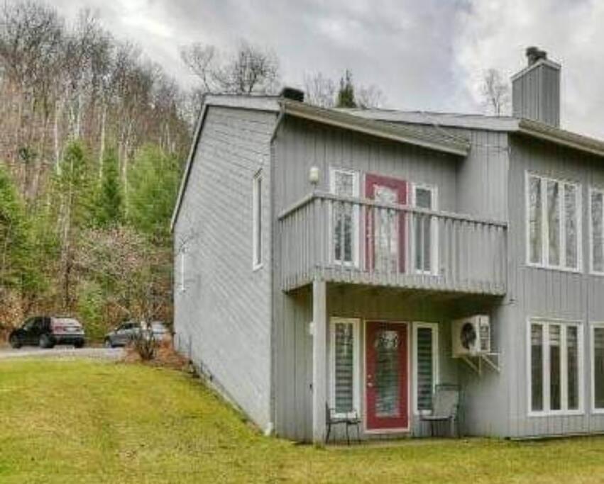The Sunny Pastry Apartment Mont-Tremblant Exterior foto